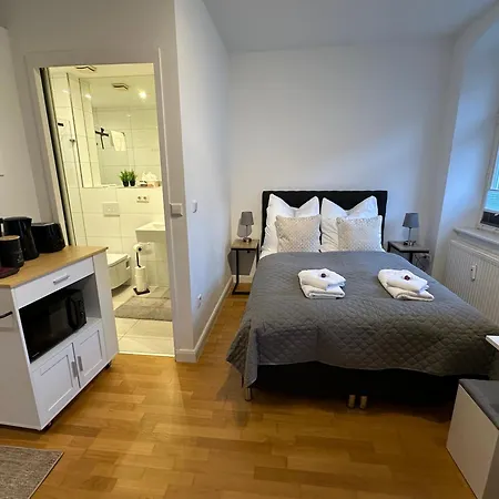 Bella Business&Family 100M Zum Konzerteingang Schloss,Parkplatz,Smarttv,Netflix,Waschmaschine,24H Checkin, 36Qm *