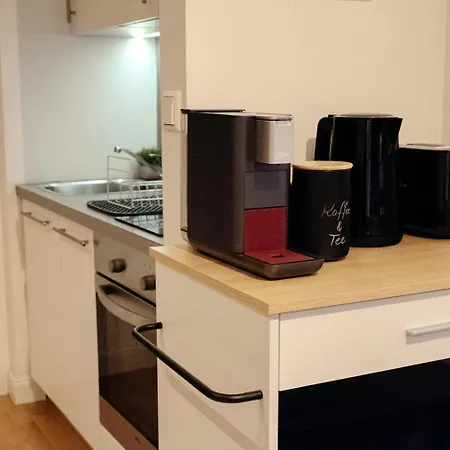Bella Business&Family 100M Zum Konzerteingang Schloss,Parkplatz,Smarttv,Netflix,Waschmaschine,24H Checkin, 36Qm *