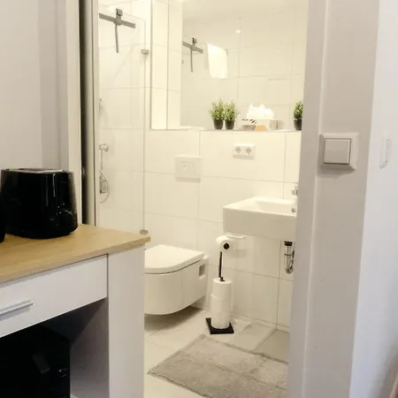Bella Business&Family 100M Zum Konzerteingang Schloss,Parkplatz,Smarttv,Netflix,Waschmaschine,24H Checkin, 36Qm Apartamento Ludwigsburg