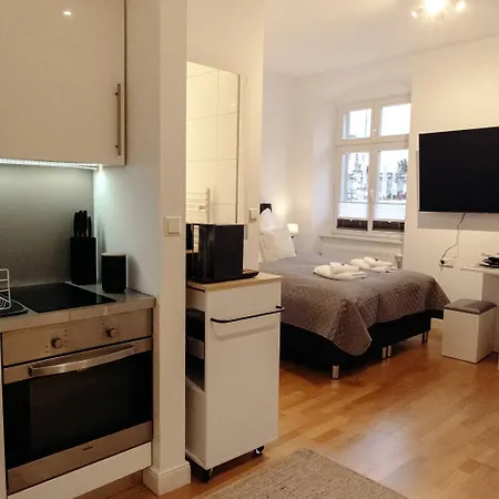 Apartamento Bella Business&Family 100M Zum Konzerteingang Schloss,Parkplatz,Smarttv,Netflix,Waschmaschine,24H Checkin, 36Qm