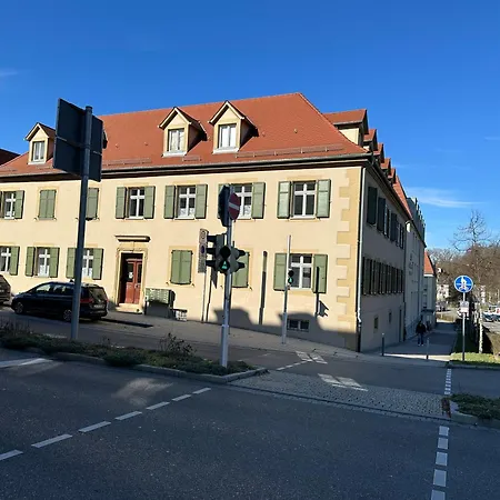 Apartamento Bella Business&Family 100M Zum Konzerteingang Schloss,Parkplatz,Smarttv,Netflix,Waschmaschine,24H Checkin, 36Qm Ludwigsburg